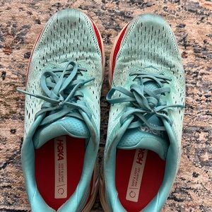 Hoka Clifton 8 Size 9B
